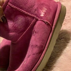 UGG Shoes - Pink Short UGGS UGG Shoes - Pink Short UGGS